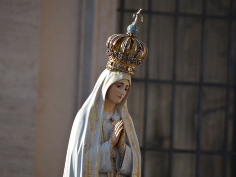 World consecration to the Immaculate Heart of Mary - Ave Ave Ave Maria!